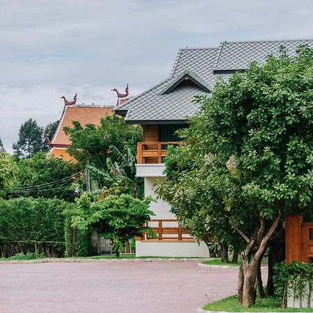 Huen Him Kong Hotel Phrae Exterior foto